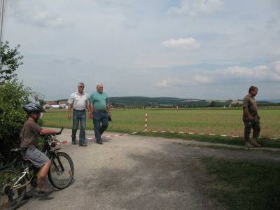 Ein paar Helden kommen an...