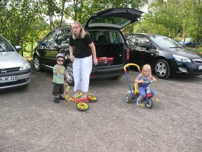 Vielleicht brauchen die Mannschaften unterwegs Untersttzung per Fahrradkurier?
